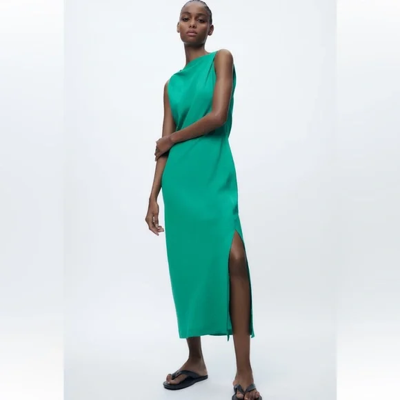 green emerald velvet dress ZARA. Green linen-effect midi dress. TM – Hibuy market